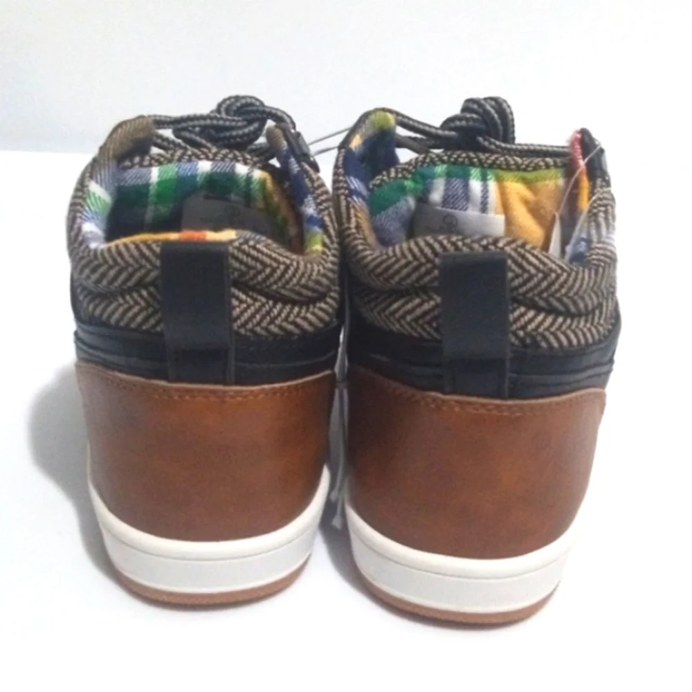 US SPORT HIGH-TOP SNEAKERS with Patterned Ankle Support - Black - SIZE 2 NWT